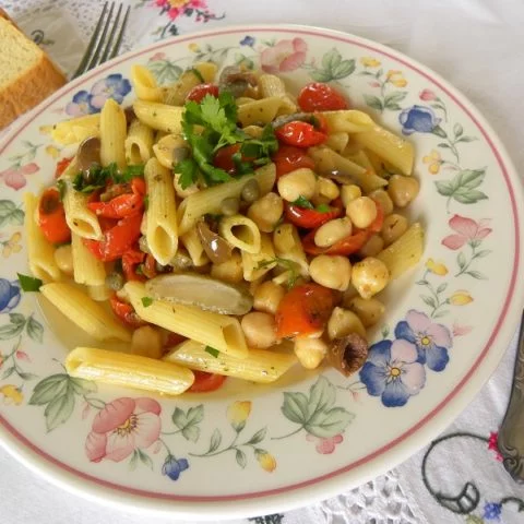 Penne with roasted tomatoes photo