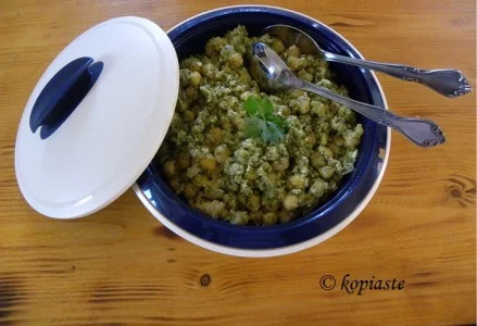 Chickpea salad with Bulgur