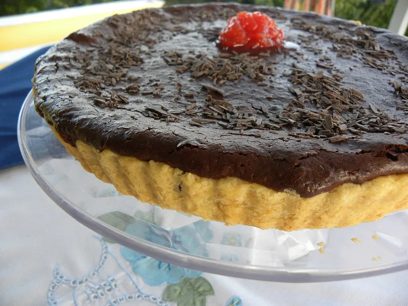 Tart with Chocolate and quince jam image