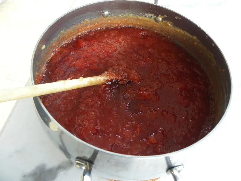 cooked quince jam image