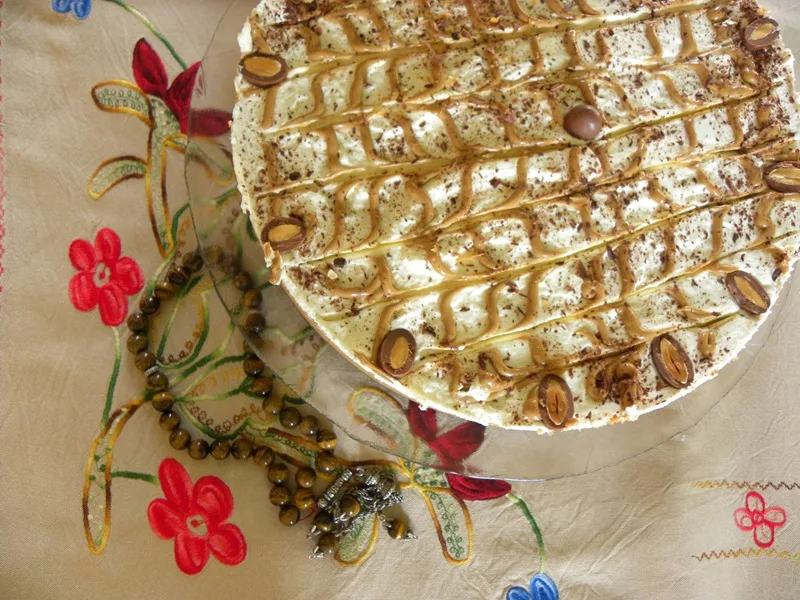 Dulce de Leche and Almond Chocolate Cheesecake picture