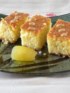 Three slices of revani with bergamot preserve image