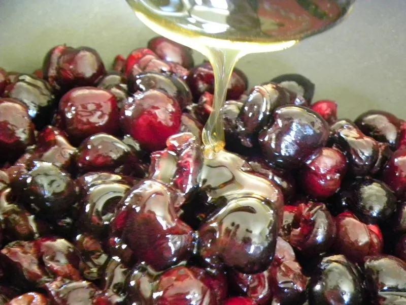 cherries with honey image