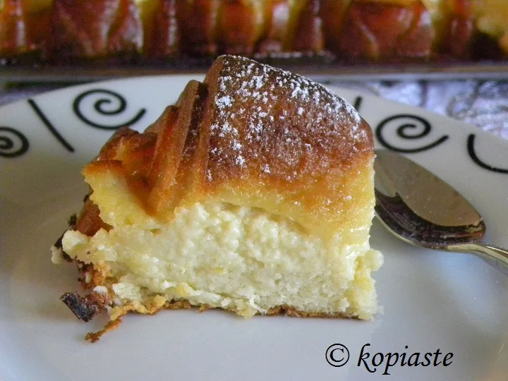 Creplan with icing sugar