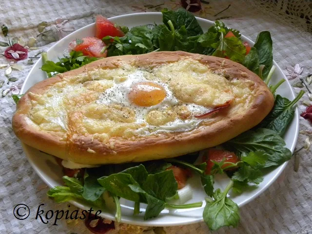 Peinirli with Eggs2