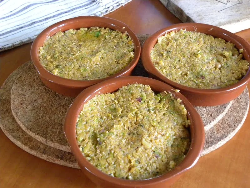 Burgers in clay bowls image