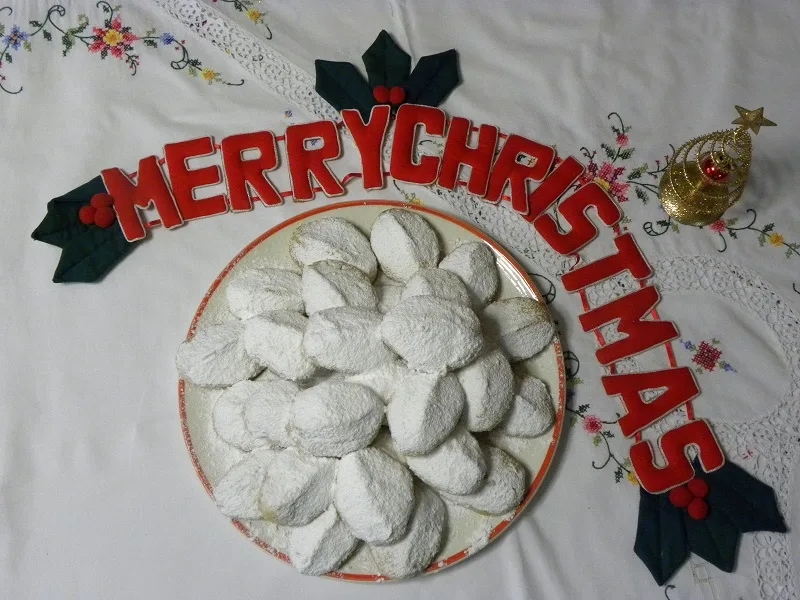 Stuffed Kourabiedes image