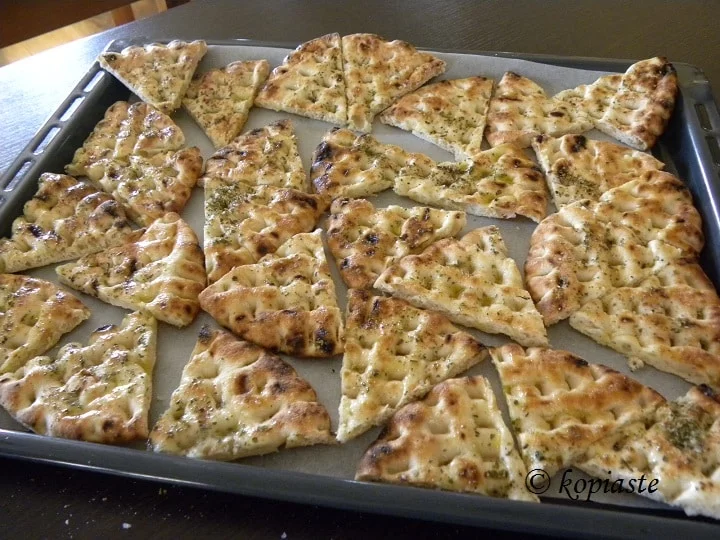 Greek pita chips