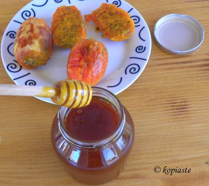 prickly-pear-honey-syrup