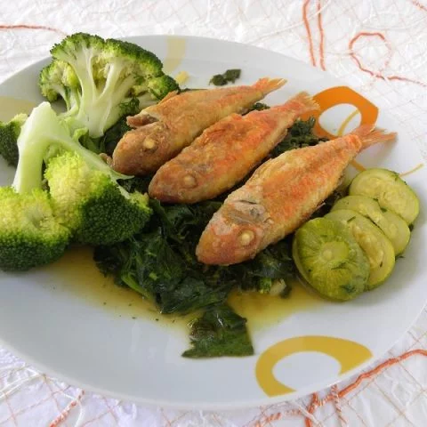 Red Mullet over Spinach picture