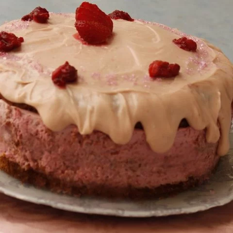 Strawberry cake image