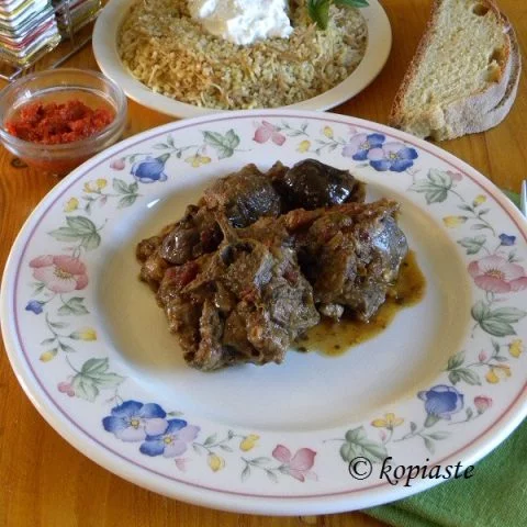 Arni me Melitzanes sti Gastra (Greek Lamb and Eggplant Casserole)