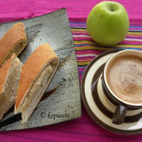 Tahinopita me Mila (Tahini Bread with Apple Filling)