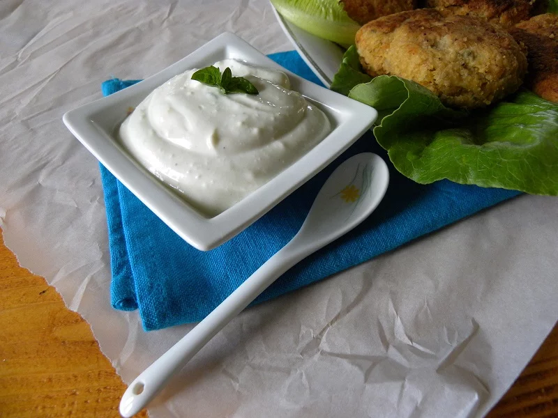 Garlic sauce image