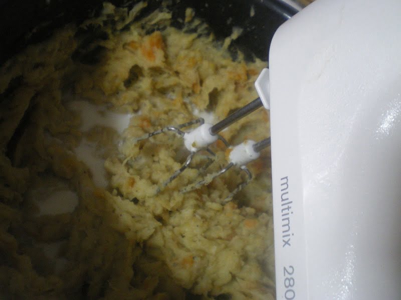 Pureeing the vegetables image