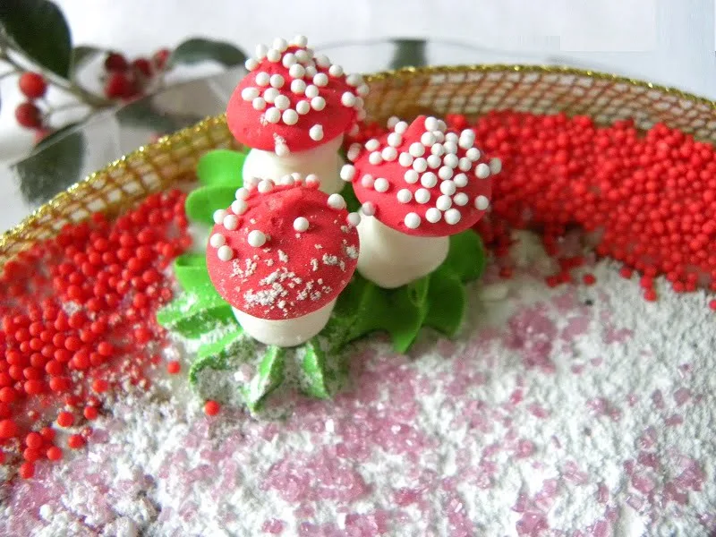 Edible mushrooms image