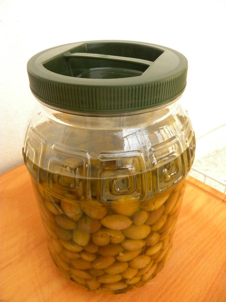 Green Olives image