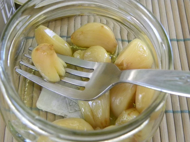 roasted garlic image