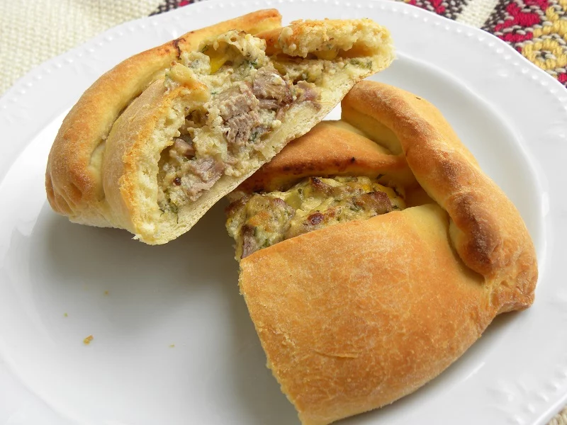 Arniopita, lamb pie picture