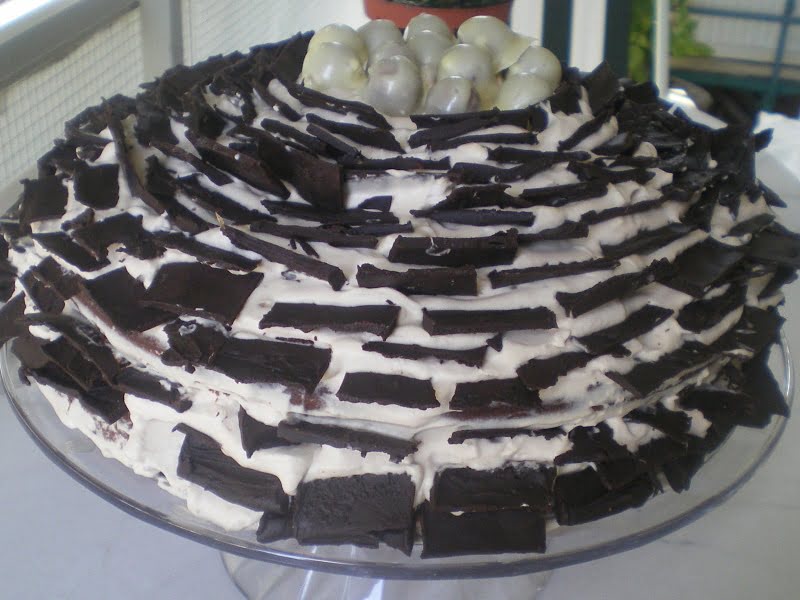Original cuckoo's nest cake image