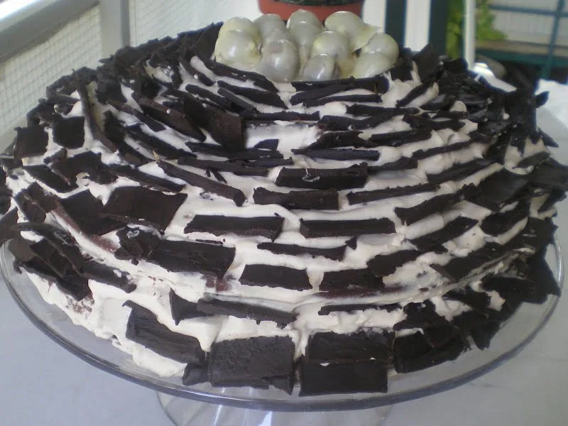 Original cuckoo's nest cake image
