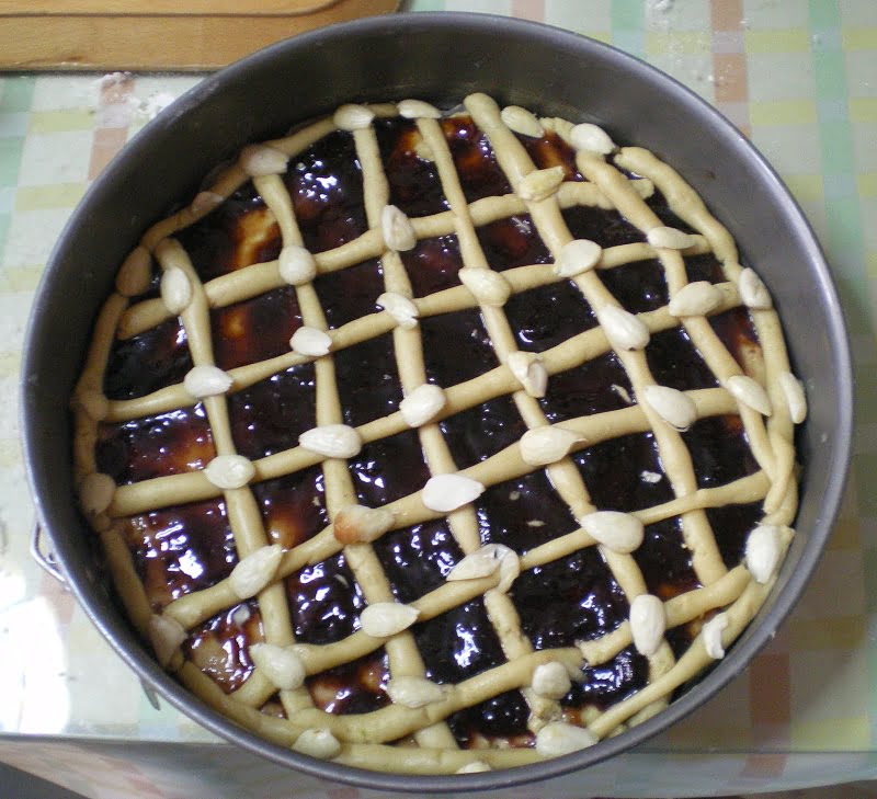 Pasta Flora with raspberries image
