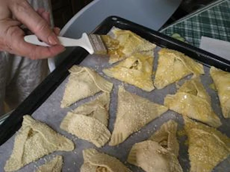 egg washing flaounes picture