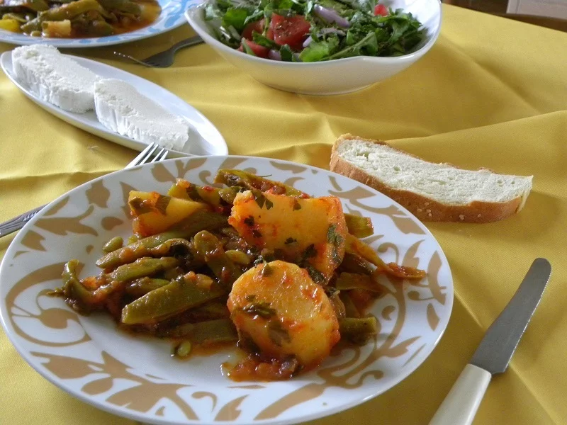 Fasolakia (stewed green beans) image