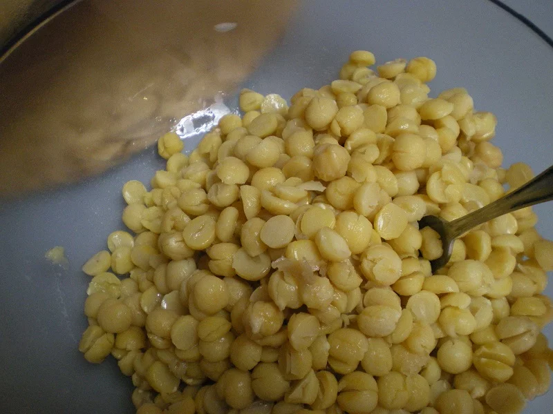 Cooked chickpeas image