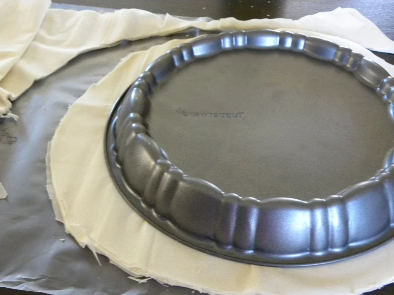 Cutting the phyllo sheets image