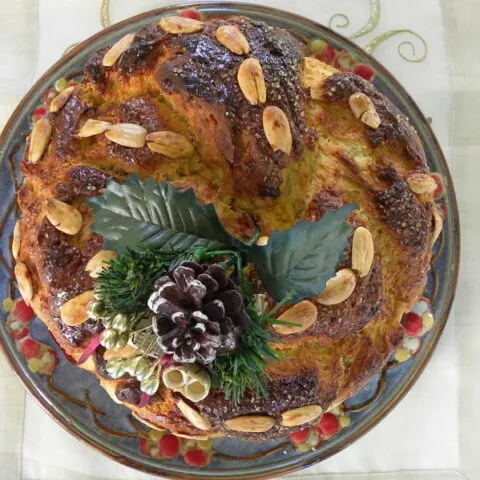 Vassilopita Tsoureki Top shot image