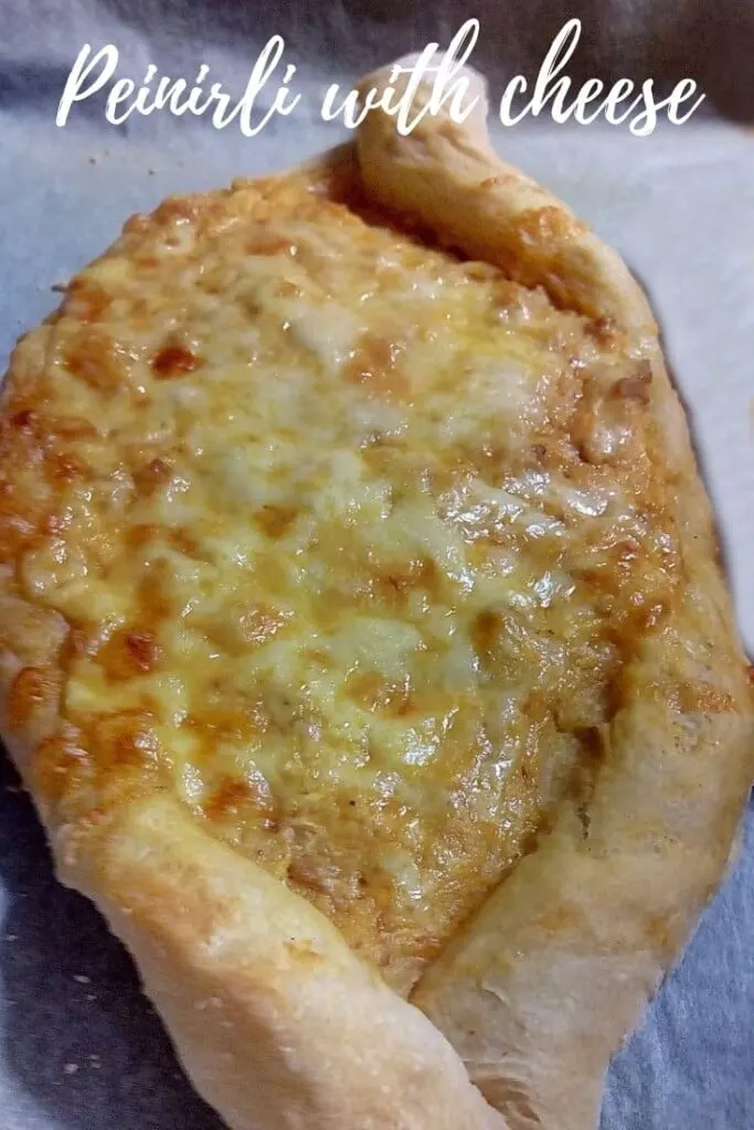 Peinirli with cheese photo