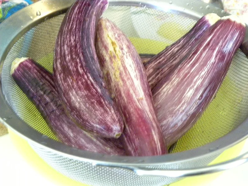 Tsakonikes eggplants image
