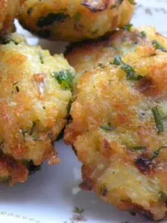 rice patties ryzokeftedes image