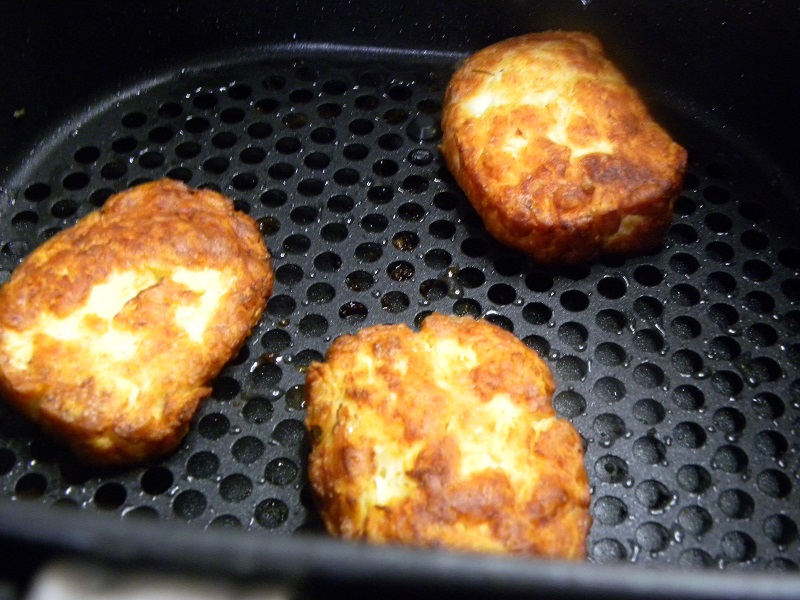 Grilled halloumi image