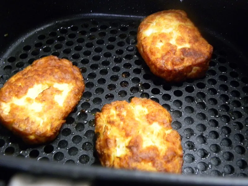 Grilled halloumi image