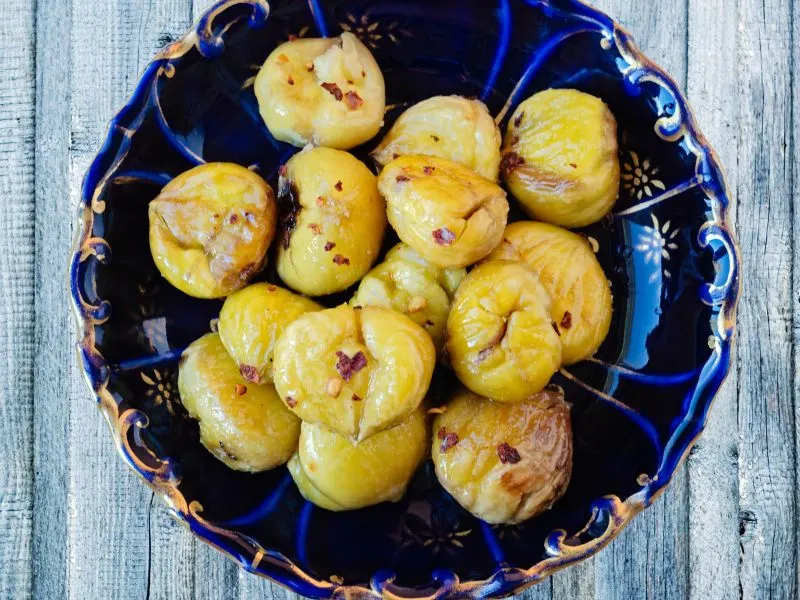 Peeled chestnuts image