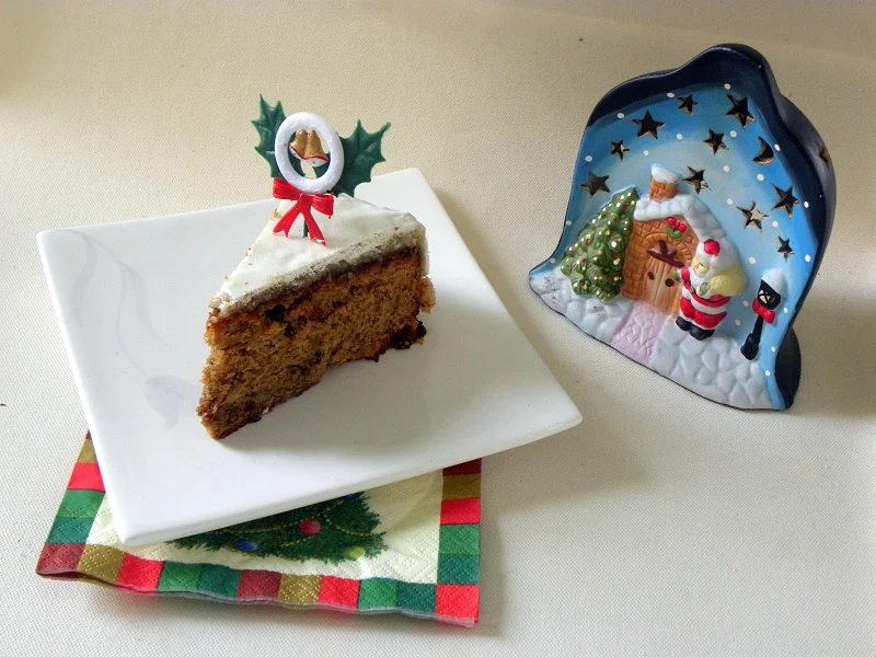 Christmas cake cut image