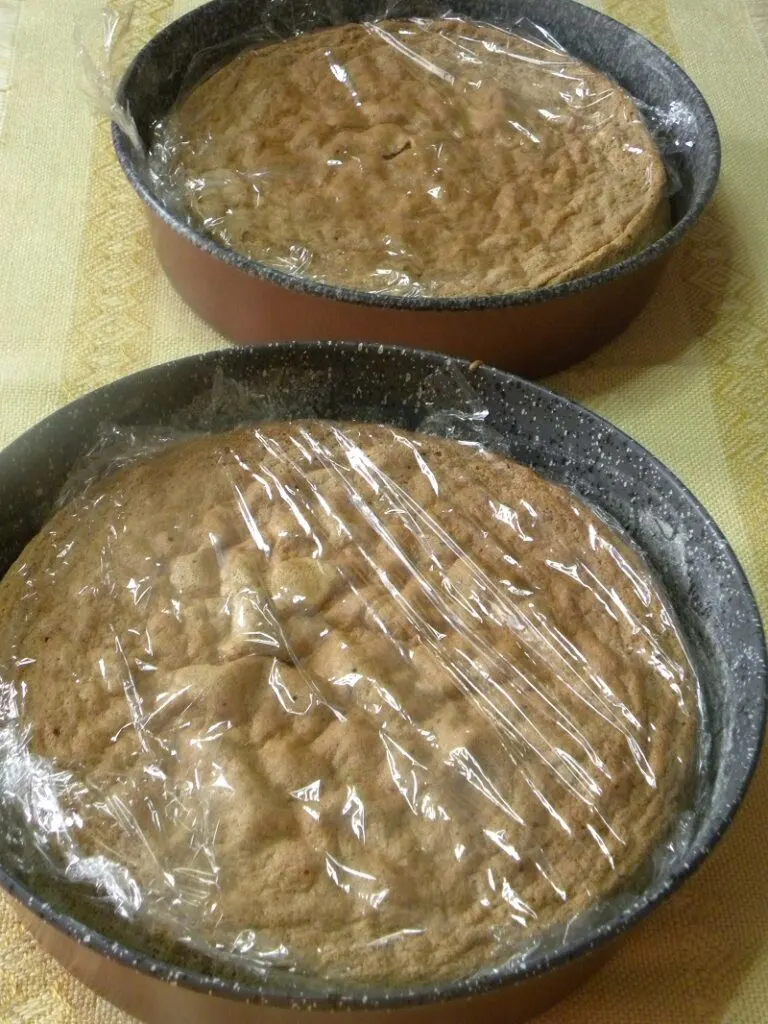 Two sponge cakes image