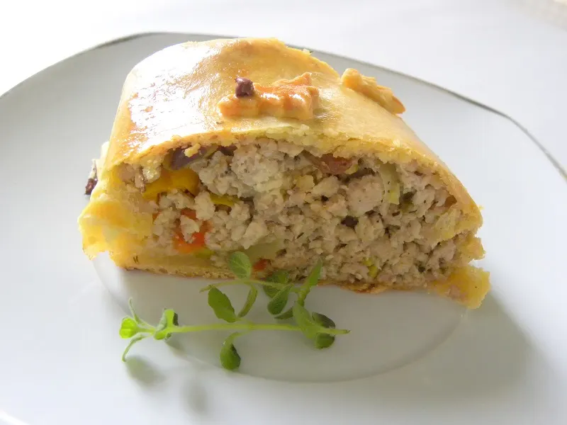 roulade-cut Piece of turkey pie roulade cut image