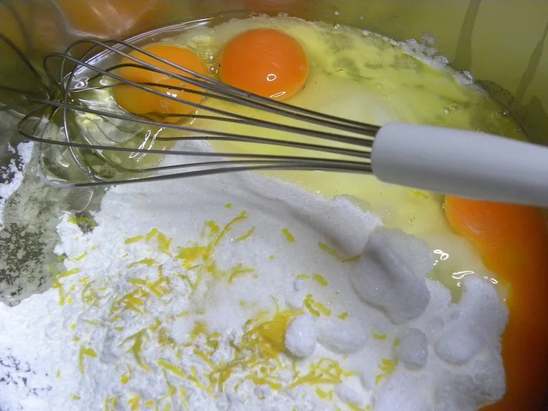 Preparing the pastry cream image