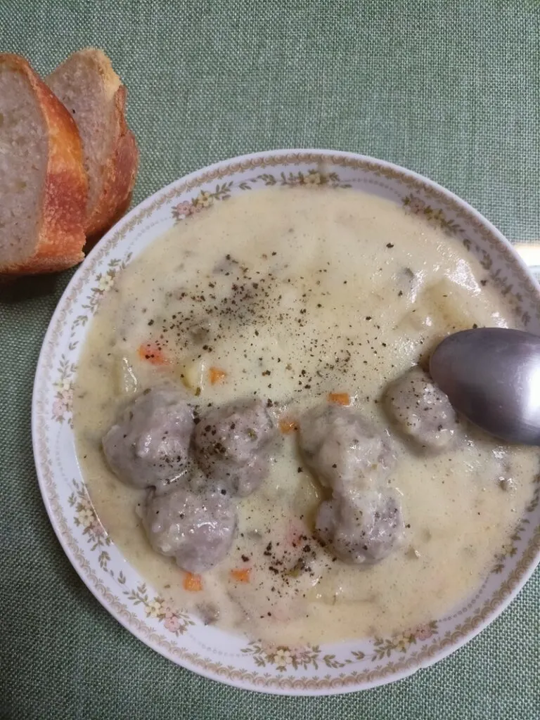 Giouvarlakia with vegetables image