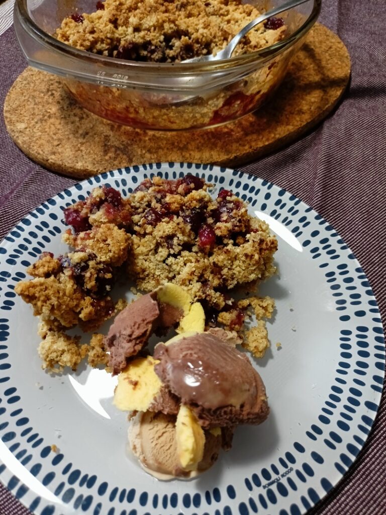 cherry crumble image