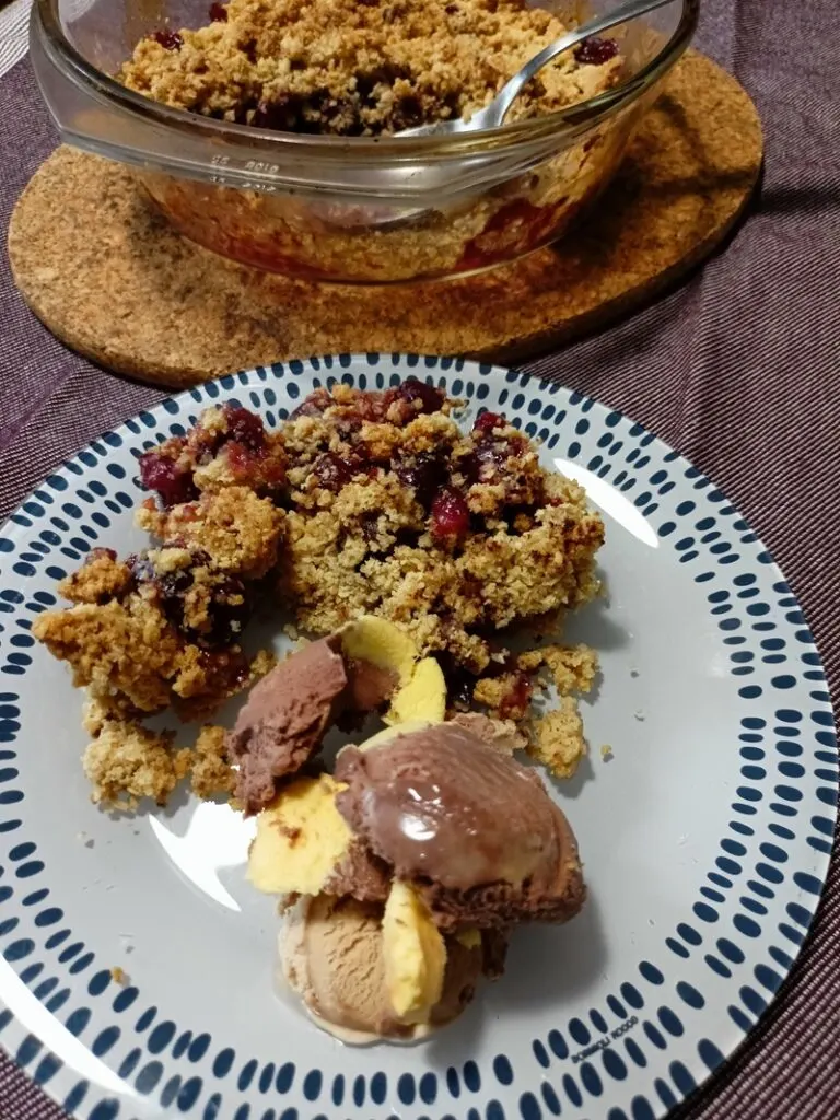 cherry crumble image