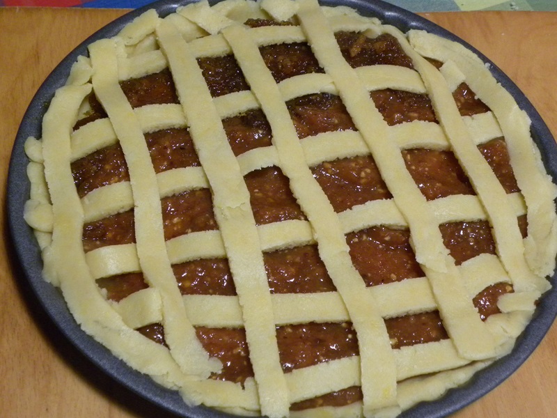 Lattice inserted on top before baking image